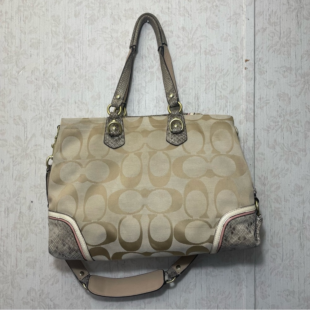 Coach Signature Ashley Spectator Shoulder Bag No.C1320- F24889 - Picture 3 of 16